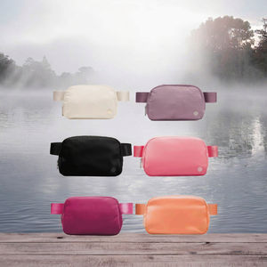 Bolso Bandolera Unisex de Nailon de 1L con Diseño de Dibujos Animados, Color Rojo y Azul, Impermeable, con Correa Ajustable para la Cintura, Riñonera para Yoga y Deportes - Product Image 3