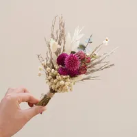 Yunnan vente en gros Mini bouquet de fleurs 7-8 types de fleurs séchées fleur mélangée à la main pour la décoration