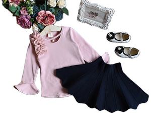 Productos Innovadores para Niñas: Conjunto de Falda y Chaqueta Corta con Estampado Floral, Top Rosa de Manga Larga con Falda Integrada - Product Image 1