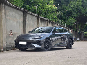 Changan UNI-V 2025 3ème Génération 1.5T 500Bar Premium 1029 Hatchback Faible Coût d'Entretien Parfait pour les Jeunes Conducteurs et les Trajets Quotidiens - Product Image 6