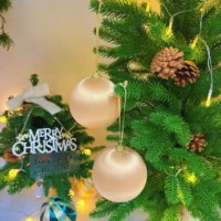 Boules de Noël en satin de haute qualité, décorations de fête, 8,8 cm, facettées, rouges, avec capuchon doré, respectueuses de l'environnement