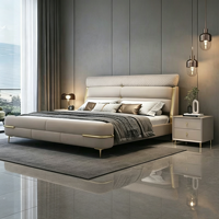 Lit double moderne en cuir véritable italien de luxe, tête de lit basse matelassée en losanges, cadre de lit king size gain de place