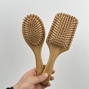 <span class=keywords><strong>Brosse</strong></span> à <span class=keywords><strong>cheveux</strong></span> en bambou naturel avec coussin d'air <span class=keywords><strong>Poils</strong></span> <span class=keywords><strong>de</strong></span> bambou pour démêler la <span class=keywords><strong>brosse</strong></span> à <span class=keywords><strong>cheveux</strong></span> en bois pour le massage du cuir chevelu Hommes Femmes - Product Image 6