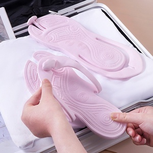 Chanclas Plegables Ligeras Blancas, Sandalias de Playa Portátiles para Viaje, Diseño de Plástico Conveniente, Uso Casual al Aire Libre - Product Image 6