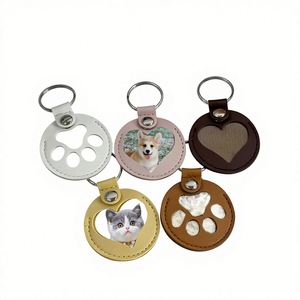 Porte-clés circulaire en cuir PU écologique avec portrait de patte d'animal et motif tressé, idéal pour les cadeaux commémoratifs - Product Image 1