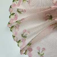Dentelle de tulle chantilly en maille douce pour robe et lingerie