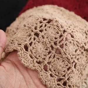 Bonnet en maille pour femmes, bonnet en crochet fait à la main, bonnet décontracté, bonnet de mode, couvre-chef de nuit - Product Image 1