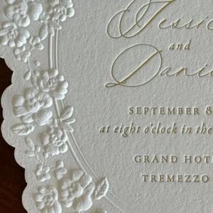 Индивидуальные высококачественные свадебные приглашения из хлопковой бумаги с тиснением и рельефным изображением, включая конверты - Product Image 2