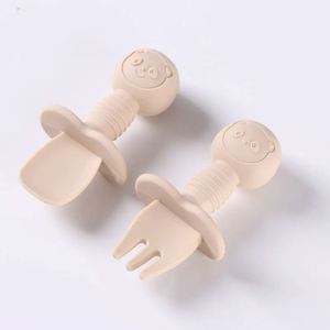 Juego de Cubiertos de Silicona para Bebés, Cucharas y Tenedores Hechos de Gel de Sílice Duradero - Product Image 4