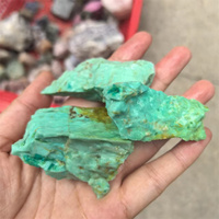 Pierres semi-précieuses brutes naturelles vertes et bleues en turquoise pour la décoration - Vente en gros
