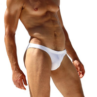 Personnalisation en gros des slips de bain pour hommes de haute qualité en nylon Hot Spring Triangle Shorts Sexy Beach Surf Sports
