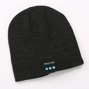   Gorro de Punto Cálido de Invierno con Auriculares Bluetooth Recargables y Lavables para Música y Llamadas Inalámbricas - Product Image 4