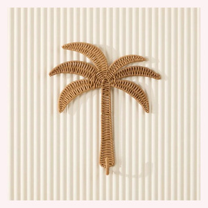 Décoration Murale de Luxe en Rotin Tropical et Jonc de Mer – Pièce Tissée à la Main pour un Style Chic pour la Maison et les Complexes Hôteliers - Product Image 1