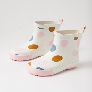 YL-26122 Stivali da Pioggia Chelsea per Bambini in <span class=keywords><strong>Gomma</strong></span> Naturale 100% Impermeabile, per Ragazzi e Ragazze, Uso Quotidiano e Scolastico, <span class=keywords><strong>Stivaletti</strong></span> OEM ODM - Product Image 1