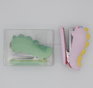 Grapadora de concha de esponja para encuadernación de libros con forma de Animal bonito y colorido personalizado, grapadora de descompresión de suministro pequeño escolar para niños - Product Image 6