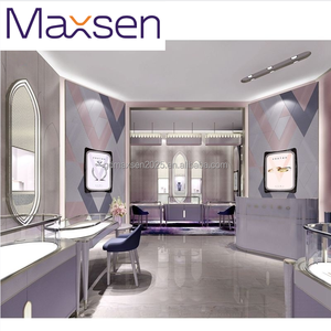 Vetrina per Gioielli Moderna ed Elegante in Oro con Illuminazione LED per Negozi di Lusso e Design d'Interni - Product Image 2