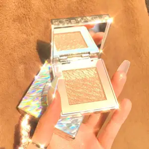 Xixi commercio all'ingrosso viso highlighter polvere di trucco per le donne illumina di lunga durata diamante mette in evidenza private label