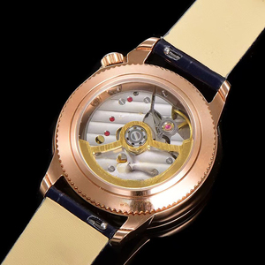 Montre de luxe automatique mécanique avec cadran blanc, phase de lune, lunette en or rose sertie de diamants, bracelet en cuir bleu, design icônique d'œuvre maîtresse - Product Image 4