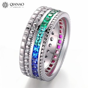 Anello con Gemma Arcobaleno, Anello Eternity dal Design alla Moda, in Argento Sterling 925 con Gemma Taglio Principessa Coltivata in Laboratorio, Regalo per Anniversario - Product Image 3