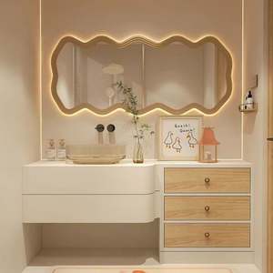 Meuble de salle de bain blanc ultra élégant avec miroir intelligent, vasque simple - Product Image 1