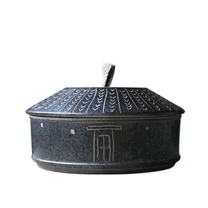 卸売 パーソナライズキャニスター-Joto Japanese Style Coarse Pottery Ceramic Personality Retro Tulou Pattern Tea Canisters Loose Tea Jars with Seal Lid
