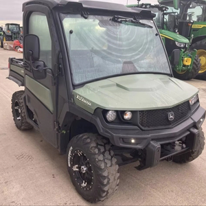 Véhicule utilitaire compact John Deere Gator XUV 835M, robuste, automatique, 250cc, fiable pour l'agriculture, certifié CEE, à vendre - Product Image 1