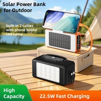 Lampe de poche portable 50000mAh pour le camping, banque d'alimentation solaire 30000mAh à charge rapide avec 2 câbles intégrés