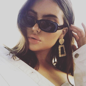 <span class=keywords><strong>Lunettes</strong></span> <span class=keywords><strong>de</strong></span> <span class=keywords><strong>soleil</strong></span> <span class=keywords><strong>tendance</strong></span> pour femmes <span class=keywords><strong>2023</strong></span>, UV400, monture carrée petite et luxueuse, en blanc, rouge, gris, nouvelle sortie - Product Image 1