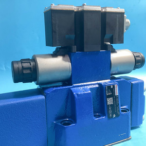 4WRZE16 วาล์วควบคุมทิศทางแบบสัดส่วน Pilot Proportional R900755708, 24VDC 100ลิตร/นาที ไฮดรอลิกสำหรับระบบอัตโนมัติในอุตสาหกรรม - Product Image 3