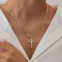 KAMMY Bijoux tendance en zirconium cubique catholicisme Cadeaux Femmes Hommes Plaqué or Chaîne en acier inoxydable avec pendentif croix