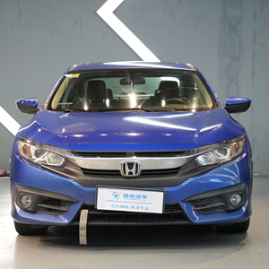 Honda <span class=keywords><strong>Civic</strong></span> <span class=keywords><strong>2018</strong></span> 220TURBO CVT Luxe Berline 4 portes 5 places 1.5T Turbo L4 CVT 177 ch R17 Sièges électriques foncés Arrière NEDC 5.4L/100km - Product Image 1