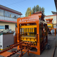 Machine automatique de fabrication de produits en béton QT6-15 pour la production de blocs creux, pavés, briques pleines et bordures au Cameroun