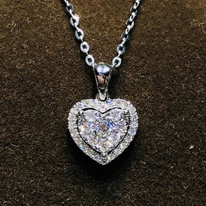 เครื่องประดับมอสซาไนต์รูปหัวใจทรงโรแมนติก ได้รับการรับรอง VVS GRA  ทอง 14k ชุบทอง  สร้อยคอจี้รูปหัวใจทรงฮาโล ป้องกันการแพ้ - Product Image 3