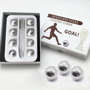 <span class=keywords><strong>Cubetti</strong></span> di Ghiaccio a Forma di Pallone da Calcio in Acciaio Inox, Regalo Perfetto per la Coppa del Mondo di Calcio 2026, Ideali per Raffreddare le Bevande Durante le Partite Importanti - Product Image 4