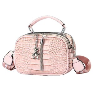 Sac bandoulière souple à motif crocodile An Ru Shi, petit sac à bandoulière pour usage quotidien, couleur marron avec breloque ours - Product Image 5