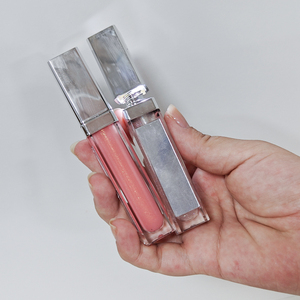 Super Fashional <strong>Mirror</strong> LED <strong>Light</strong> <strong>Lip</strong> <strong>Gloss</strong> Cruelty-Free <strong>Lip</strong> <strong>Gloss</strong> Tubes Glitter LipGloss 7ml Square Led <strong>Light</strong> <strong>Lip</strong> <strong>Gloss</strong> - Product Image 5