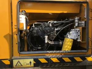 Excavatrice sur chenilles à haut rendement et économie d'énergie SY215 d'occasion à vendre Moteur à noyau équipé d'un système hydraulique précis - Product Image 4