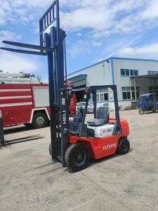 Chariot élévateur d'occasion HELI K30 de 3 tonnes en bon état à vendre Fabriqué en Chine Économiser de l'huile Facile à conduire - Product Image 4