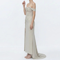 Robe de soirée élégante à épaules dénudées brodée, taille cintrée à la française, longue avec fente haute et traîne, sur mesure