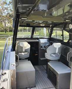 Bateau de pêche en aluminium Profisher de 7,5 m (25 pieds) avec hardtop extensible, en promotion en Australie - Product Image 3