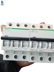 Interruptor de Circuito IC65N 3P Tipo C Tipo D 10A 16A, Interruptor Eléctrico de Protección Contra Sobrecarga y Cortocircuito, Distribución de Energía - Product Image 1