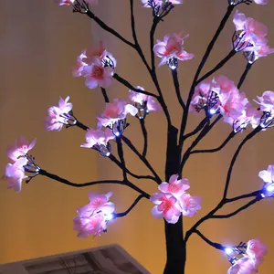 ديكورات السنة الجديدة 2024، اشجار البرسيم المتفتحة، اضواء رومانسية لتزيين غرفة النوم، ديكور سطح المكتب