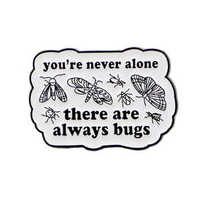 Broche en émail d'insecte de dessin animé « tu n'es <span class=keywords><strong>jamais</strong></span> <span class=keywords><strong>seul</strong></span>(e) », épingles à revers, badges, accessoires vestimentaires, bijoux de mode, cadeaux pour amis - Product Image 3