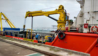 Grue de pont marine télescopique à flèche articulée hydraulique pour levage embarqué, manutention de marchandises et construction marine