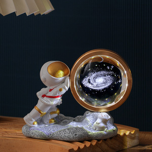 Veilleuse LED personnalisée en gros, globe en résine synthétique gravé en 3D, éclairage USB, ornement de bureau, décoration de chambre, cadeau - Product Image 2