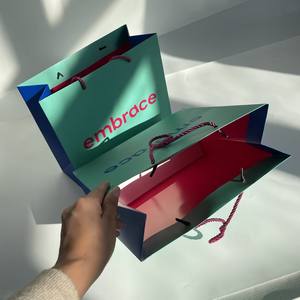 Stylish Contrast Color Paper <b>Gift</b> <b>Bags</b> Custom Printed Two-Tone Retail <b>Bags</b> with Twisted Handles for Shopping/<b>Gifts</b> - Product Image 6