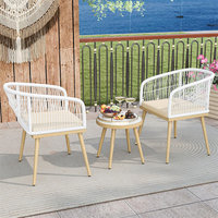 Ensemble de meubles de conversation en rotin PE moderne pour l'extérieur, ensemble de bistrot pour patio avec table basse pour véranda, balcon