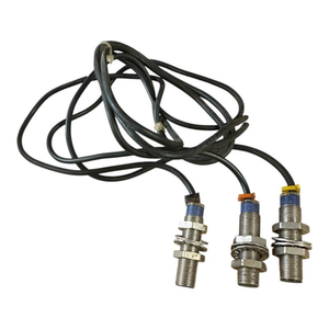 Banyak <span class=keywords><strong>3</strong></span> Sensor Proximity XS1M12PA370 Baru Original Siap Gudang Otomasi Industri PLC Programming Controller - Product Image 1