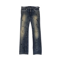 Jean évasé personnalisé brodé araignée, avec patch araignée 3D et détails effet fissures, déchiré et vieilli, taille haute, style gothique punk