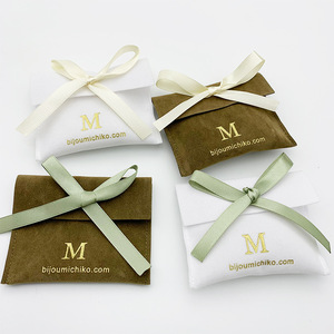 Bowknot Style Small Velvet <b>Envelope</b> <b>Gift</b> Pouch for Ring Gold Foil Velvet Jewelry Pouch With Flap - Product Image 5